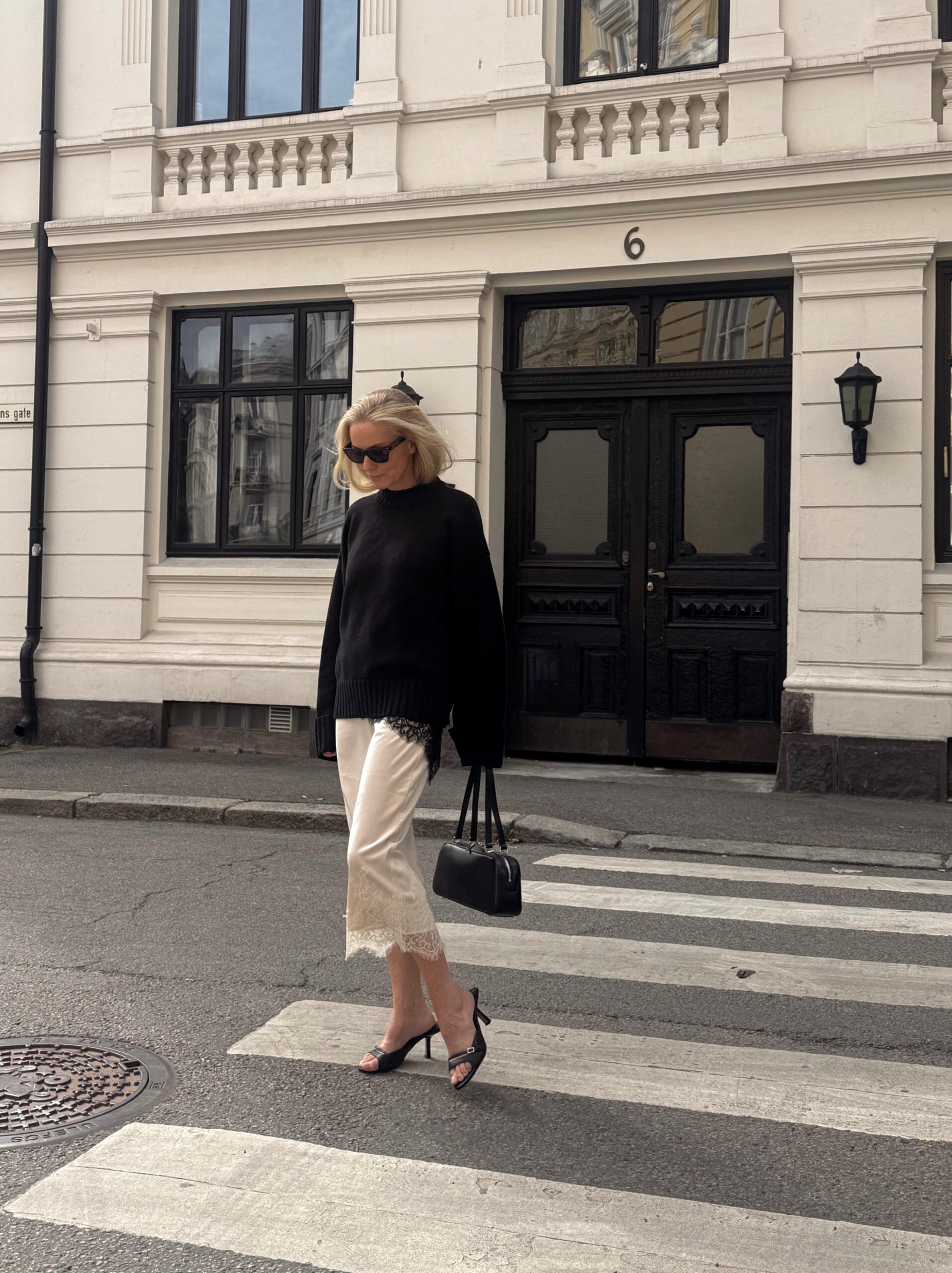 Take time to city strolling